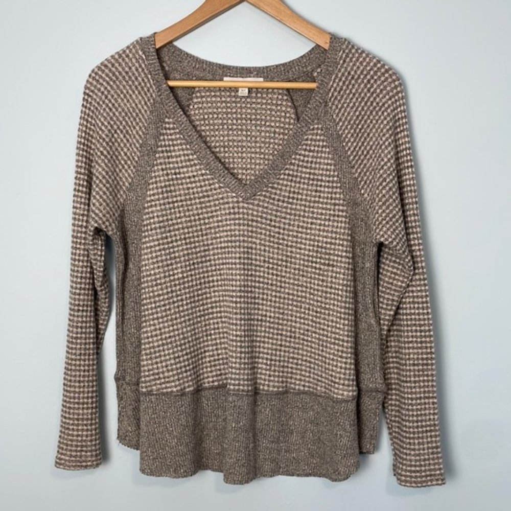 Anthropologie Erin + Ali Grey/Cream Soft Knit Sweater Size MP
